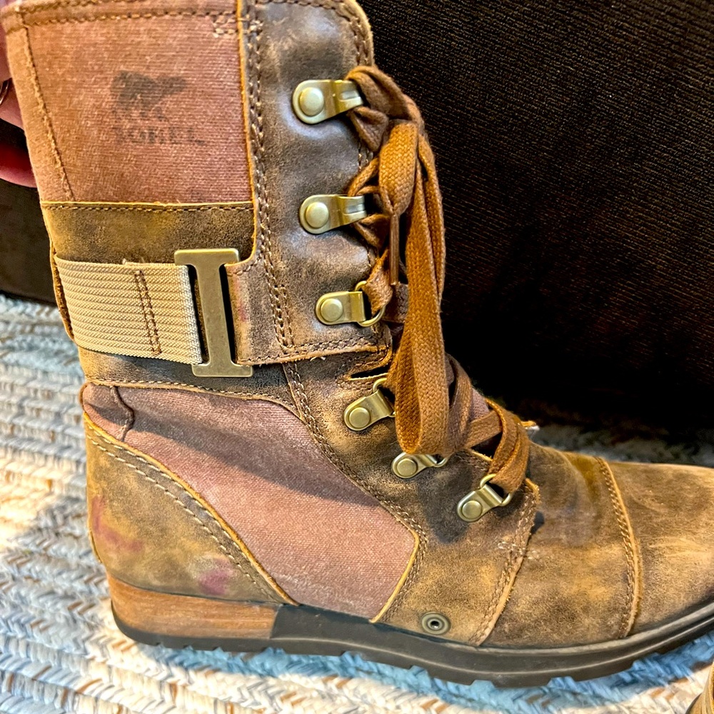 Sorel womens water resistant boots
